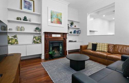 Thebarton House | Ballantyne Abode
