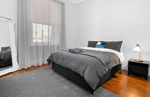 Thebarton House | Ballantyne Abode