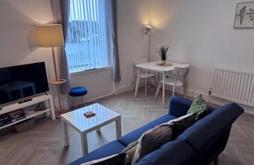 Balloch Apartment | Balloch But & Ben