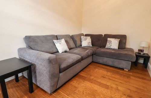Dolphinholme Cottage | BALLOO, pet friendly, with a garden in Lancaster
