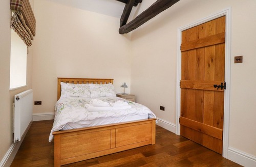 Dolphinholme Cottage | BALLOO, pet friendly, with a garden in Lancaster