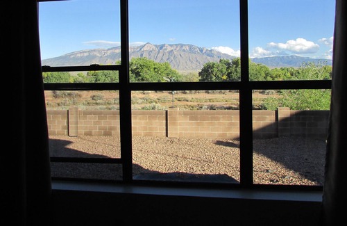 Rio Rancho Apartment | Balloons, Views, Hiking, Biking, Casinos, Shopping, Old Town Plaza, Santa Fe