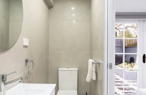 Balmain House | Balmain Beauty with Spacious Garden!