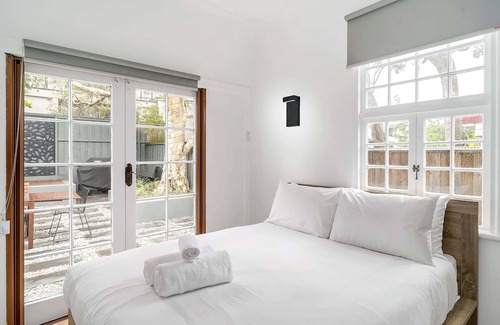 Balmain House | Balmain Beauty with Spacious Garden!