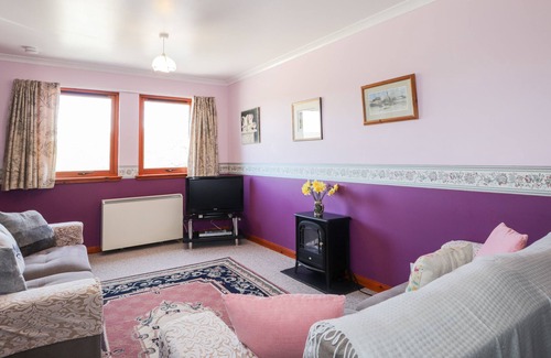 Farr House | BALNABODACH, pet friendly, with a garden in Inverness