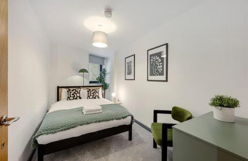 Baltic Triangle Apartment | Baltic Apt II - City Centre with Parking, Sleeps 6