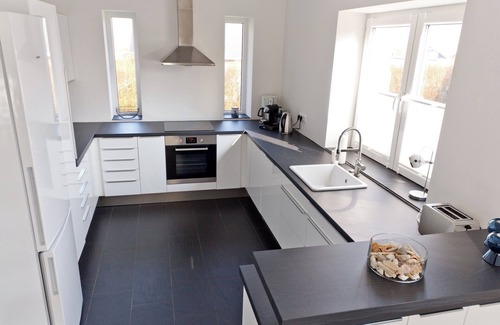 Langholz House | Baltic Sea dream - fireplace, Finnish sauna, bathtub, shower, terrace, parking space