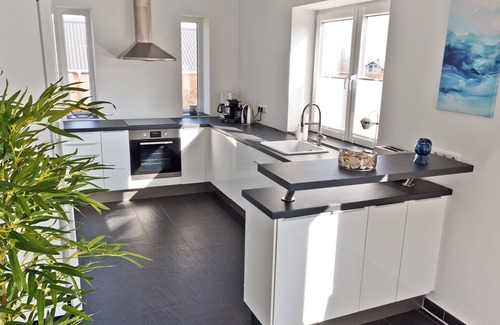 Langholz House | Baltic Sea dream - fireplace, Finnish sauna, bathtub, shower, terrace, parking space