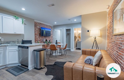 Downtown Baltimore Apartment | Baltimore's Best Home Away From Home 2 Bedroom Apts by Redawning