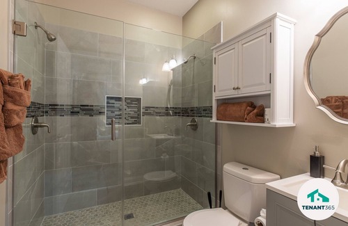 Downtown Baltimore Apartment | Baltimore's Best Home Away From Home 2 Bedroom Apts by Redawning