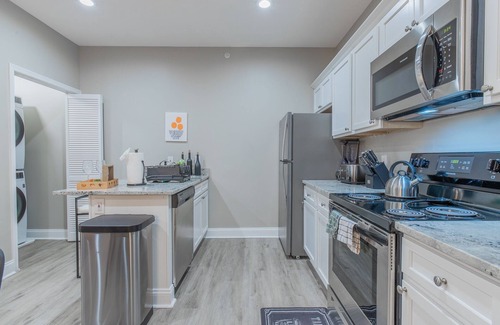Downtown Baltimore Apartment | Baltimore's Home Away From Home 2 Bedroom Apts by Redawning