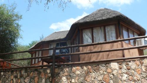 Phalaborwa Cabin | Baluleni Safari Lodge