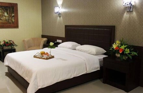 Palmerah Hotel | Bamboo Inn Hotel & Cafe