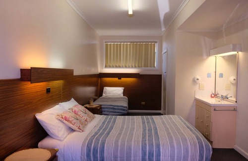Lakes Entrance Hotel | Bamboo Motor Inn