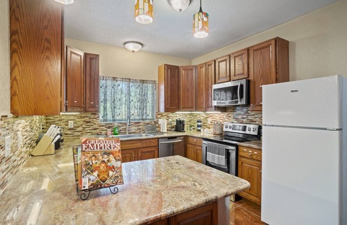Shearer Hills - Ridgeview Villa | ~Bamboo Oasis Relaxing Hot Tub Family Time~ Get to Anywhere in SA in 20 mins!