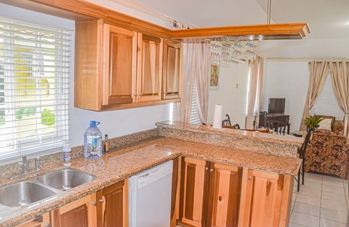 St. Ann's Bay House | Bamboo Villa