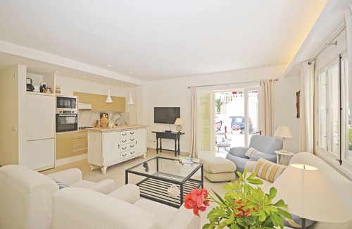 Puerto de Pollensa Ski Chalet | Bambú - Cozy house 100 meters from the beach in Mallorca