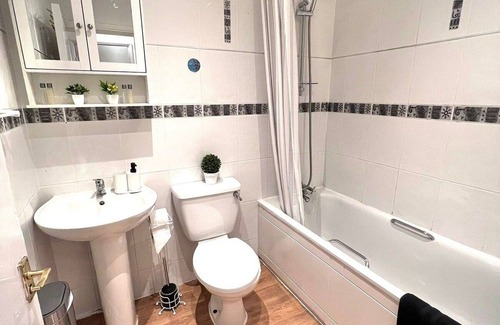 St. Ann's Apartment | BAMBU