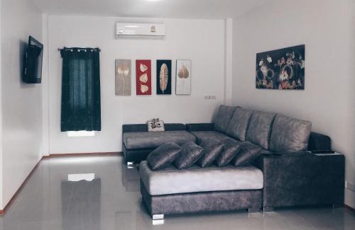 Bang Tao Apartment | Ban Don Holidayhome
