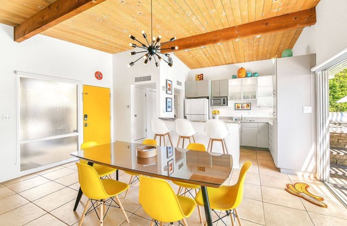 Sunmor House | 'Banana Cabana' Pool pad w/treehouse!