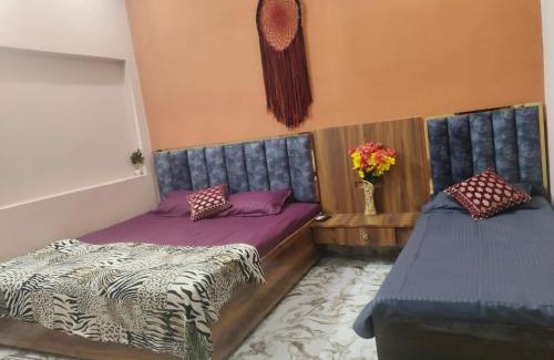 Mahmoorganj House | Banaras house 100mtr far from Banaras station opposite to gate no 2entry