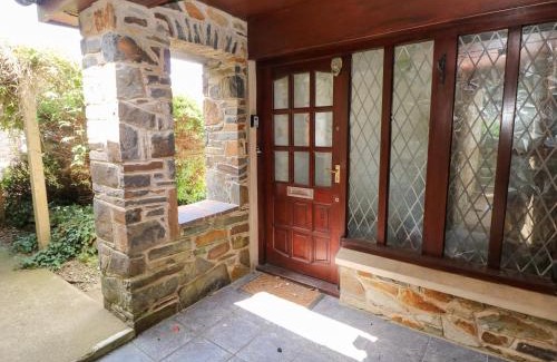 Newport House | Banc Y Capel