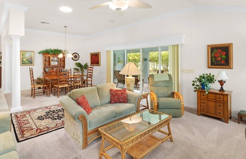 Virginia Trace House | Bancroft Walking Distance To Sumter Square!