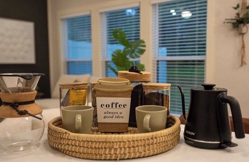 Spartanburg House | Band New Luxury Stay, 3 min to Downtown Sleeps 10