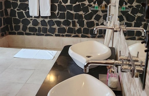 Tala Resort | Bandhavgarh Meadows