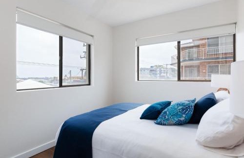 Soldiers Point Apartment | Bangalee 3 Fantastic Waterfront Unit with Pool WI FI and Chromecast