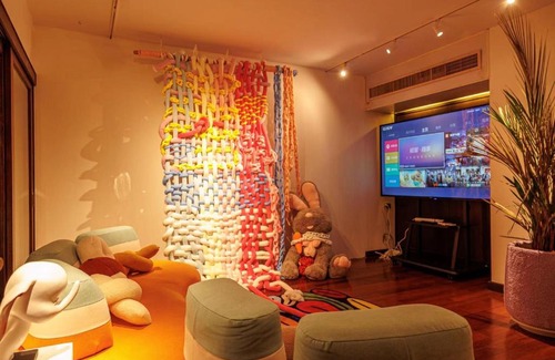 Sukhumvit Villa | Bangkok CBD Pinky Vibe Villa