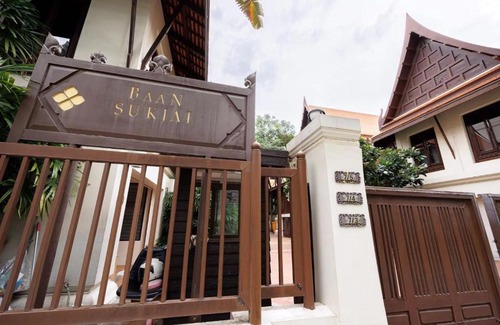 Sukhumvit Villa | Bangkok CBD Pinky Vibe Villa