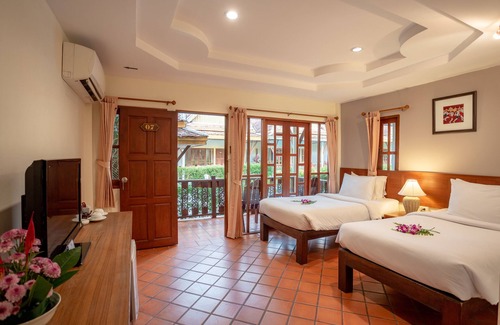 Cherngtalay Hotel | Bangtao Village Resort