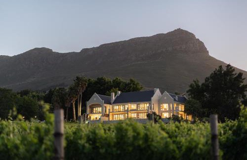 Cape Winelands Cabin | Banhoek Lodge