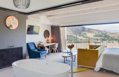 Cape Winelands Cabin | Banhoek Lodge