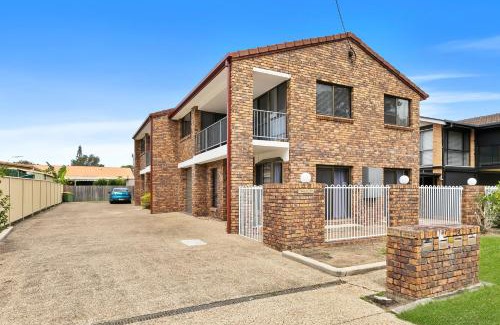 Banksia Beach House | Banksia Beach Views!