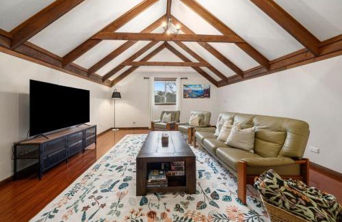 Katoomba House | Banksia Mountain Retreat
