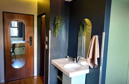 Braamfontein Hotel | Bannister Hotel