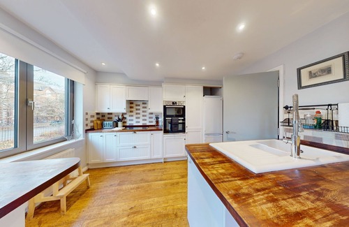 Oxford House | Bannister House | Oxford Holiday Let | 5 Beds & Sleeps 9