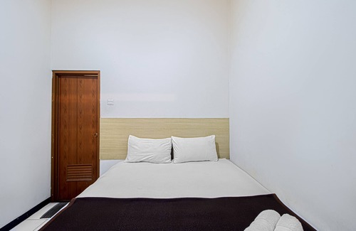 Bandung House | Bantal Guling Alun-Alun Bandung