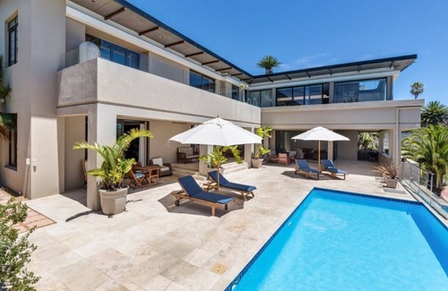 Bantry Bay House | Bantry Retreat luxury guest house, King Suite