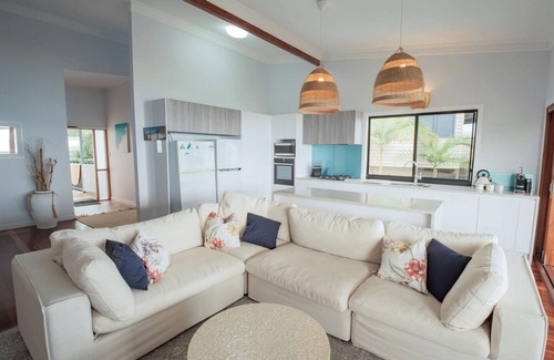 Brisbane Waterfront House | BANYANDAH WATERS BEACH HOUSE!nPrivate inground Pool with stunning ocean views!