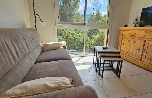 Banyuls-sur-Mer Apartment | Banyuls-sur-Mer: Appartement pour 5 pers. avec terrasse, calme et parking sécurisé - FR-1-309-516