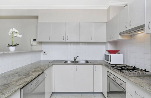 Cremorne Apartment | BAR09 - Convenient Living in the Heart of Cremorne