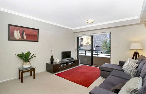 Cremorne Apartment | BAR09 - Convenient Living in the Heart of Cremorne