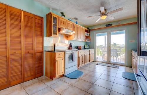Breezeswept Beach Estates House | Barbados Bungalow: Waterfront Paradise, Canal Front, Boat Ramp, Dogs OK, Prime Ramrod Key Corner Lot