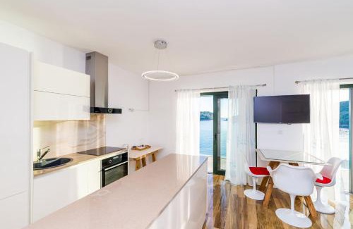 Molunat Apartment | Barbara