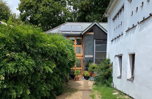 Dartmouth Cottage | Barberry Brook