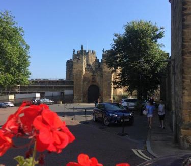 South Charlton Apartment | Barbican View - luxury apartment opposite Alnwick Castle