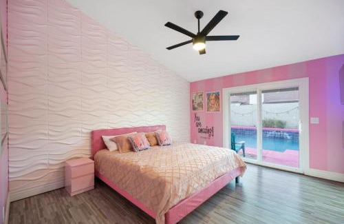 Paradise Vista Estates House | Barbie's Dreamworld Scottsdale Hot Tub&HomeTheater